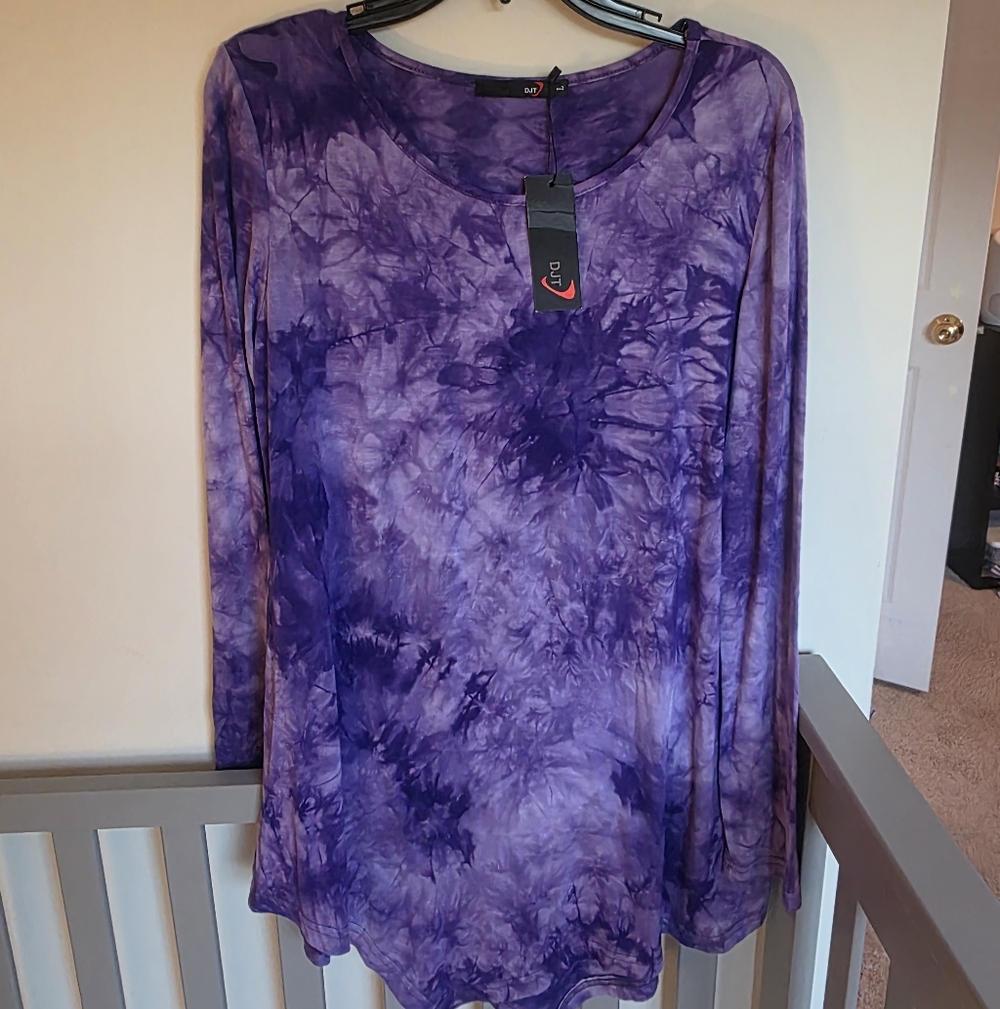 DJT Purple Super Soft Tie-Dye Long Sleeve Tunic Top Womens Size Large NWT